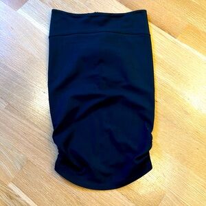 Alexander McQueen black midi skirt only worn once gorgeous size 44